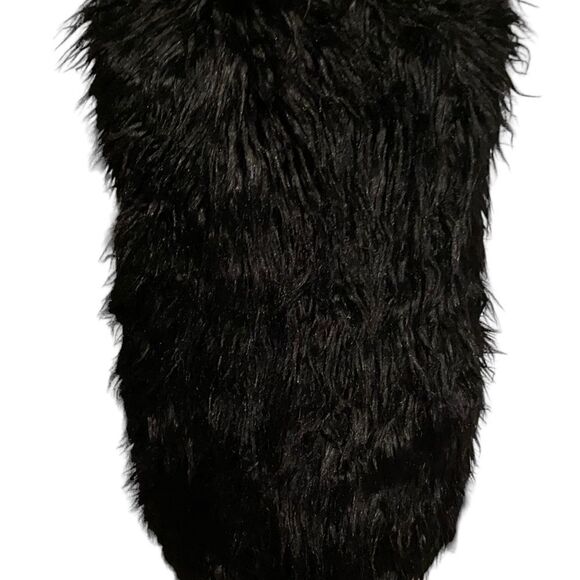 Residents On size large faux fur vest excellent condition see pics - Picture 2 of 3